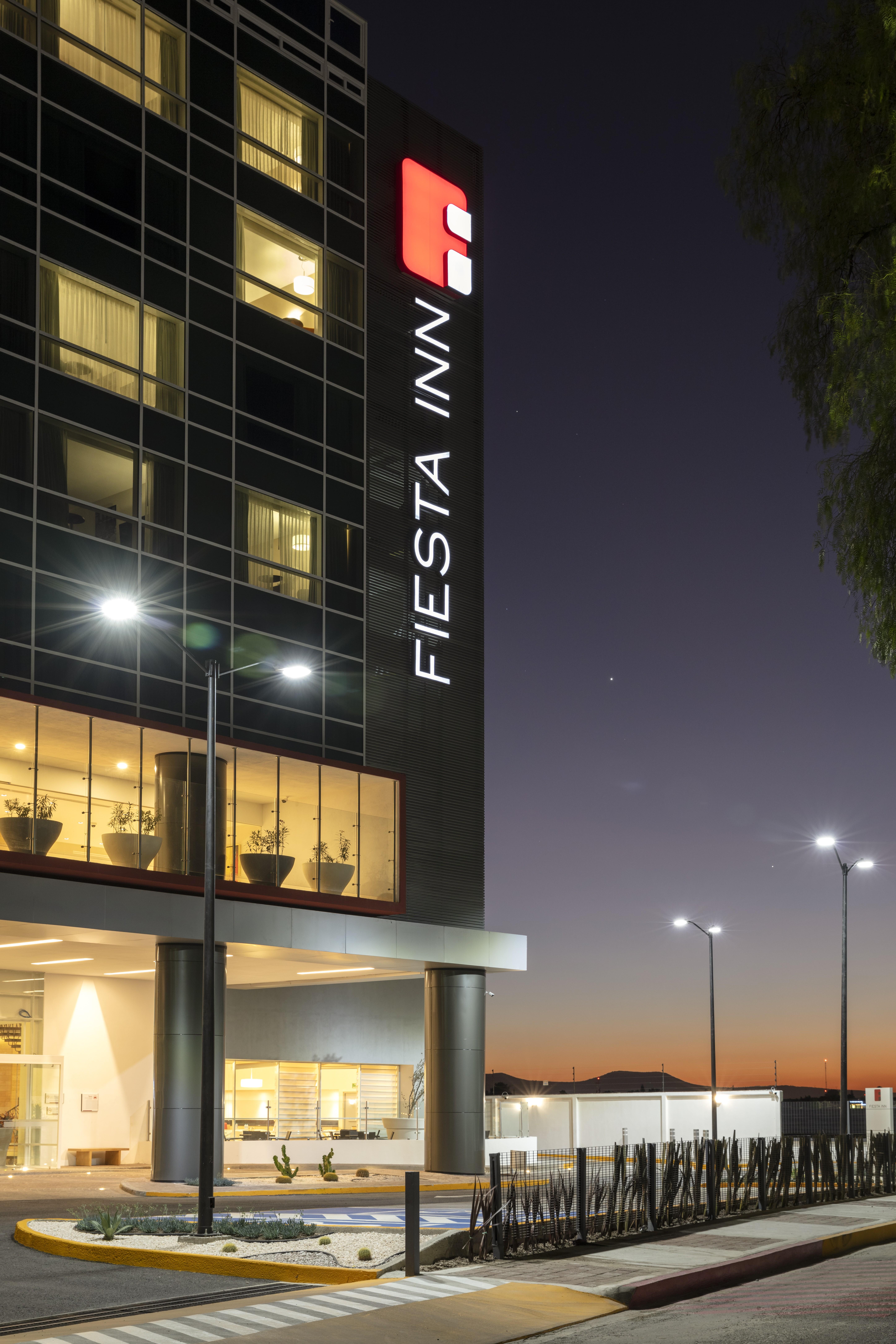Fiesta Inn Celaya Galerias Exterior foto
