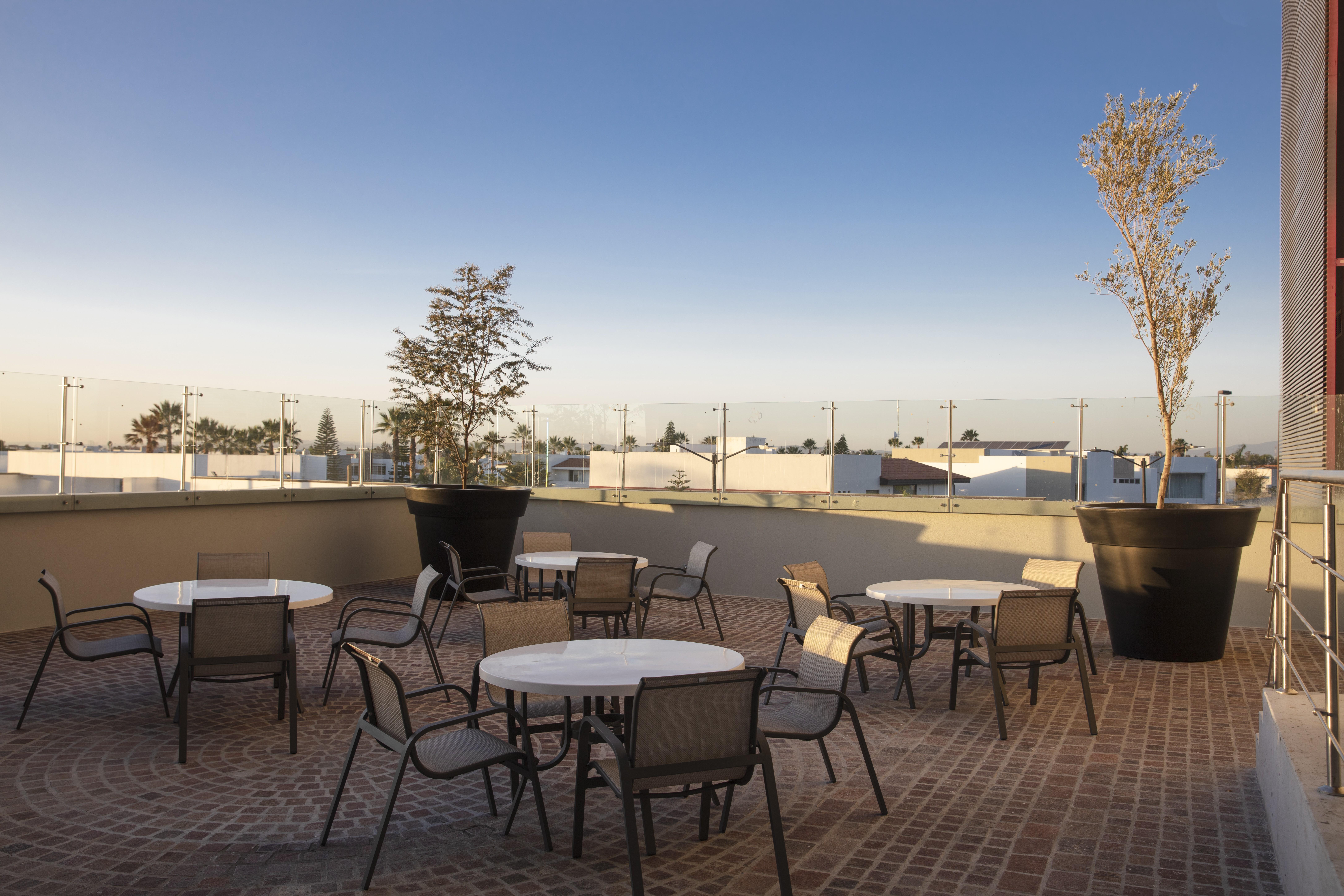 Fiesta Inn Celaya Galerias Exterior foto
